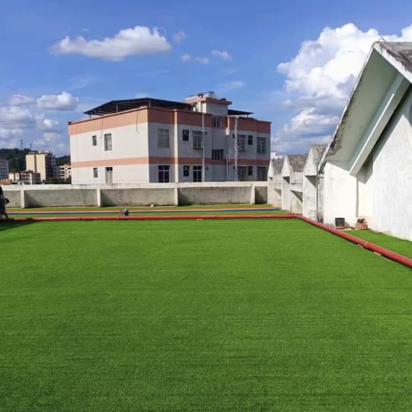 Quali sono le procedure necessarie per gli acquirenti italiani che desiderano importare il tappeto erboso sintetico cinese? I produttori cinesi di tappeti erbosi sintetici cercano acquirenti italiani per l’esportazione all’estero del tappeto erboso sintetico cinese.